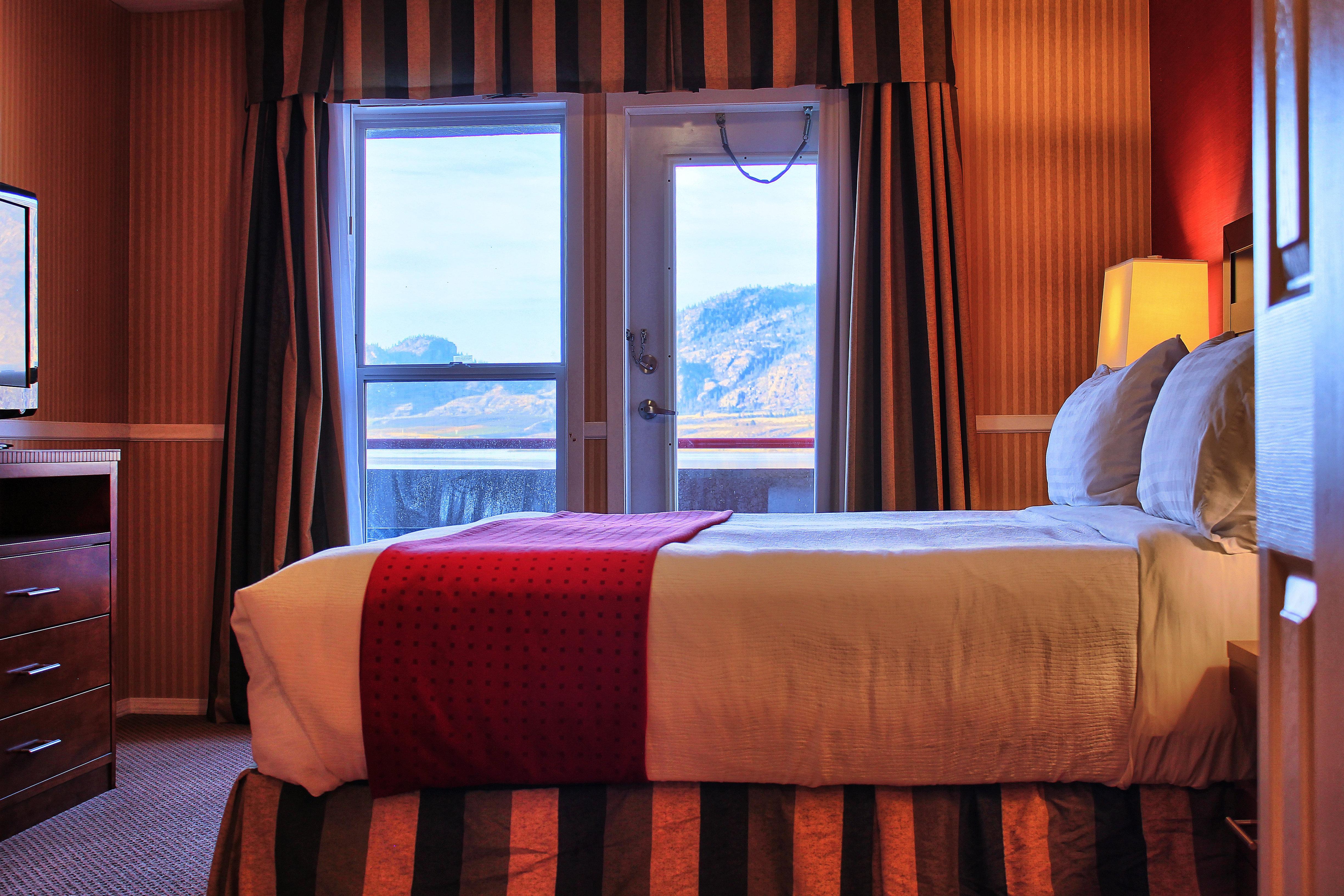 Holiday Inn Hotel & Suites Osoyoos By Ihg Exterior foto
